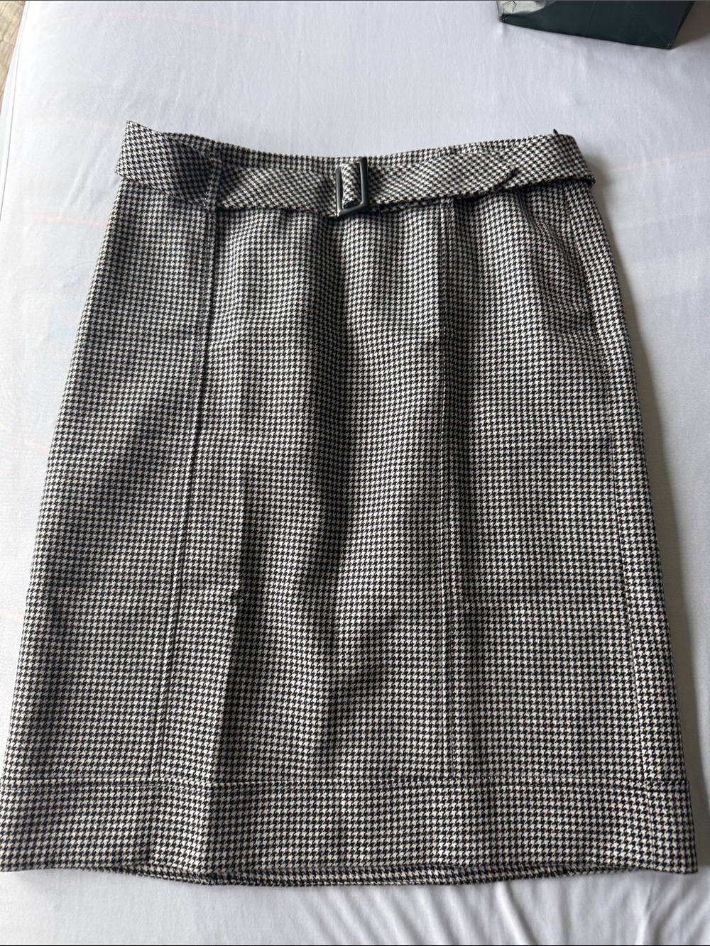 Houndstooth Pencil Skirt with Belt - Black & White
